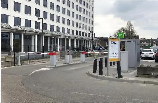 Отель De La Bourse 2*