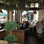 호텔 De La Bourse 2*