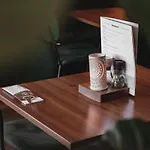 德拉布尔斯酒店 2*