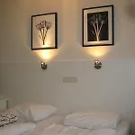 德拉布尔斯酒店 2*