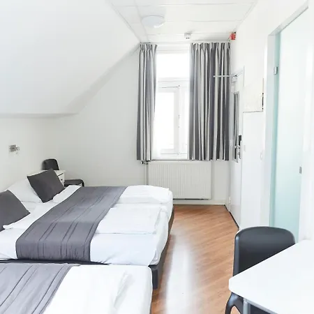 De La Bourse Hotel 2*