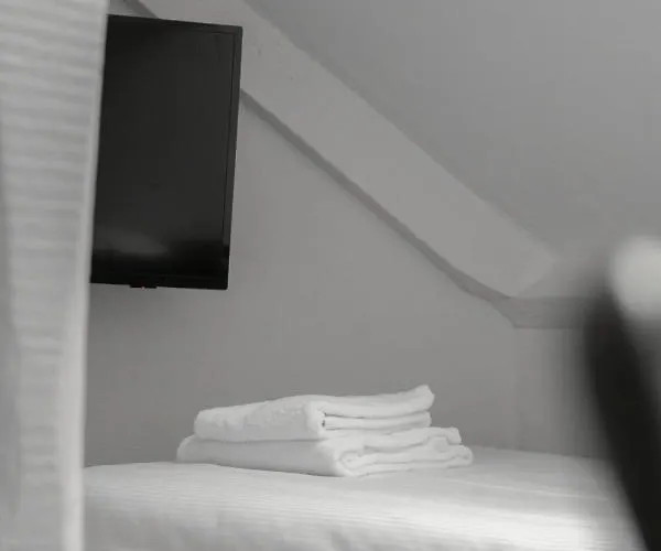 Hotel De La Bourse 2*