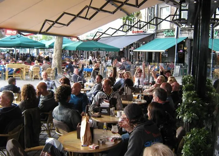 De La Bourse Hotel 2*