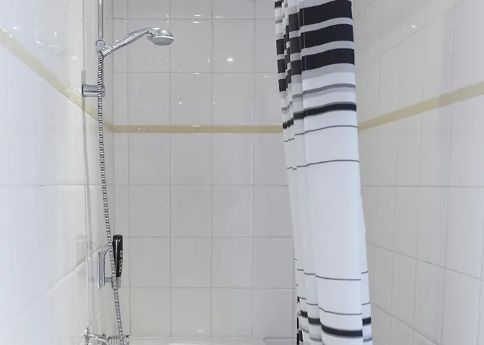 Hotel De La Bourse 2*