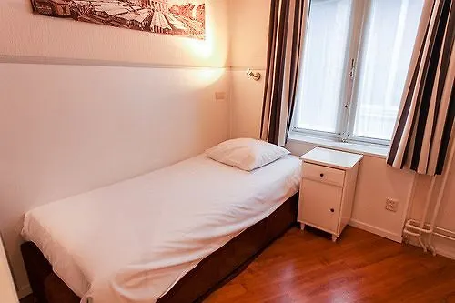 De La Bourse Hotel 2*